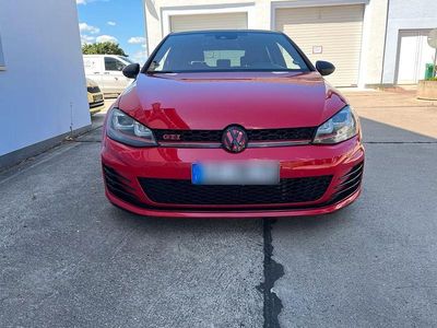 Gebraucht VW Golf VII GTI 220 PS (161 kW) 2016 Rot Limousine