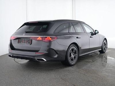 Gebraucht Mercedes E300 AMG line 313 PS (230 kW) 2024