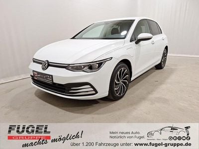 Gebraucht VW Golf VIII Style 204 PS (150 kW) 2022 Pure white Limousine
