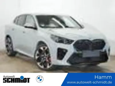 Gebraucht BMW X2 M Sport 163 PS (119 kW) 2025 Grau SUV