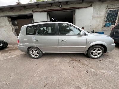 Kia Carens