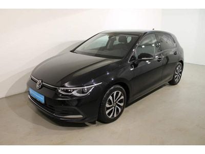 Second-hand VW Golf VIII Active 150 CP (110 kW) 2022 Negru Berlinǎ