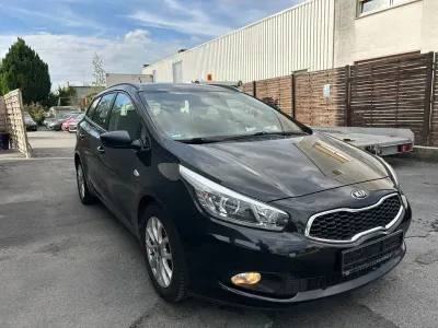 Gebraucht Kia Ceed Sportswagon Edition 7 99 PS (72 kW) 2012 Kombi