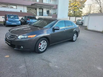 Second-hand Honda Accord 150 CP (110 kW) 2009 Berlinǎ