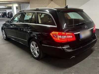 Mercedes E300