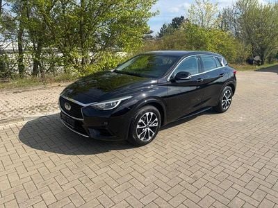 Gebraucht Infiniti Q30 109 PS (80 kW) 2018 Schwarz Limousine