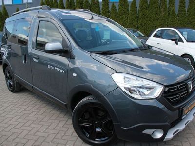 Gebraucht Dacia Dokker Celebration 116 PS (85 kW) 2017 Grau Van / Kleinbus