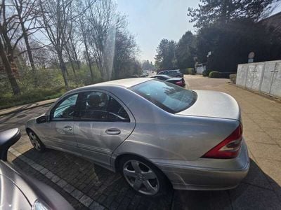 Mercedes C180