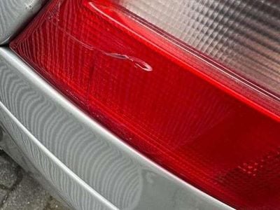 Gebraucht Mercedes SLK230 193 PS (141 kW) 1998 Silber Cabrio