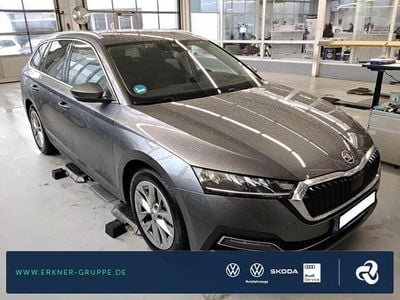 Graphitegrau metallic Gebraucht 2022 Skoda Octavia Style Kombi | 18.799 € (Fairer Preis)