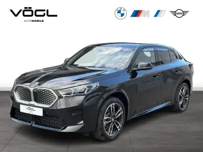 Neu BMW iX2 M Sport 225 kW (306 PS) 2026 Saphirschwarz SUV