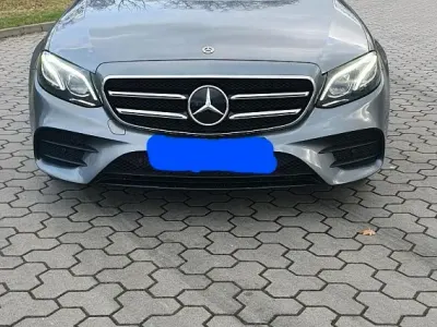 Gebraucht Mercedes E220 AMG line 194 PS (142 kW) 2019 Kombi