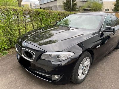 gebraucht BMW 520 d „Metallic black“