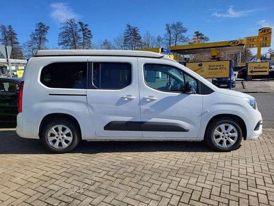 Gebraucht Opel Combo Elegance 131 PS (96 kW) 2024 Jade weiss/arktis weiss