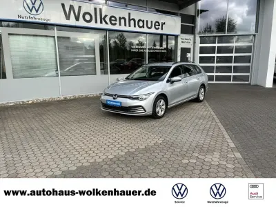 Gebraucht VW Golf VIII Life 116 PS (85 kW) 2024 Reflexsilber (metallic) Kombi