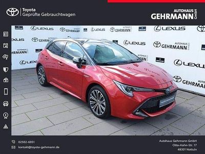 Gebraucht Toyota Corolla Plus 122 PS (89 kW) 2019 Karminarot metallic, dach schwarz