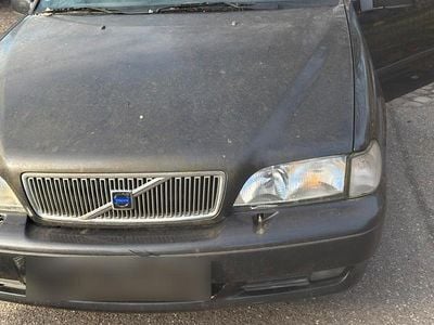 Gebraucht Volvo V70 140 PS (102 kW) 1999 Schwarz Kombi