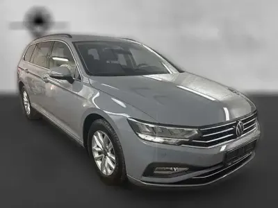 Gebraucht VW Passat Business 150 PS (110 kW) 2023 Grau Kombi