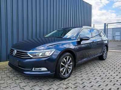 Gebraucht VW Passat Comfortline 120 PS (88 kW) 2015 Blau Kombi