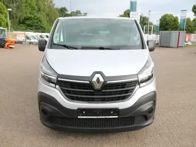 Second-hand Renault Trafic 170 CP (125 kW) 2020 Gri Monovolum