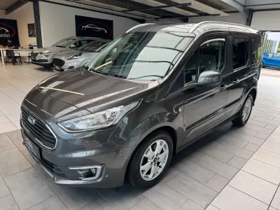 Gebraucht Ford Tourneo Connect Titanium 120 PS (88 kW) 2017 Grau Van / Kleinbus