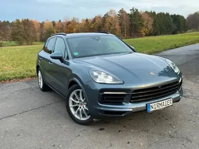 Second-hand Porsche Cayenne S Sport 441 CP (324 kW) 2017 Albastru SUV
