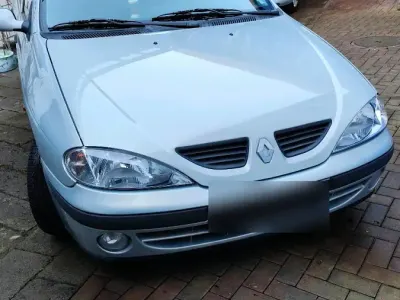 Brugt Renault Mégane 90 HK (66 kW) 2001 Sølv Hatchback