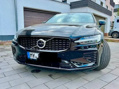 Gebraucht Volvo V60 Ultimate 455 PS (334 kW) 2022 Schwarz Kombi