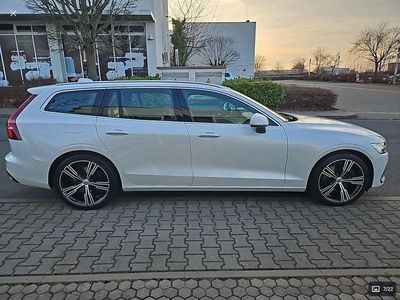 Second-hand Volvo V60 Inscription 398 CP (292 kW) 2021 Alb Break