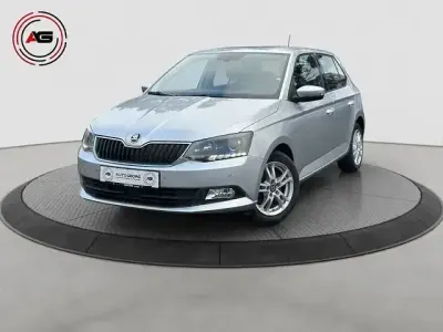 Gebraucht Skoda Fabia 105 PS (77 kW) 2016 Silber Limousine