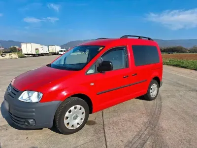 Gebraucht VW Caddy 80 PS (58 kW) 2009 Rot Van / Kleinbus
