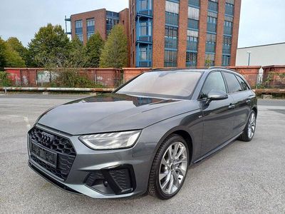 Grau Gebraucht 2022 Audi A4 Competition Kombi | 27.580 € (Guter Preis)