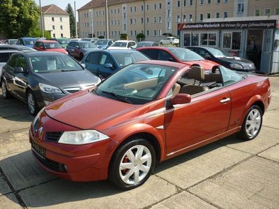 Feuerrot Gebraucht 2006 Renault Mégane Cabriolet Dynamique Cabrio | 2.700 € (Etwas zu teuer)