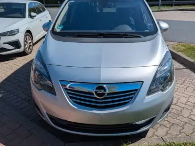 Gebraucht Opel Meriva Innovation 131 PS (96 kW) 2011 Schwarz Van / Kleinbus