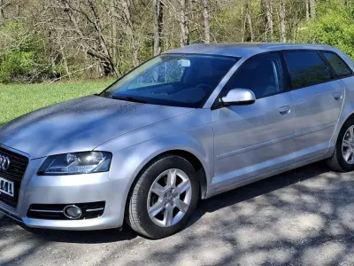 Używany Audi A3 Ambiente 105 KM (77 kW) 2013 Srebrny Sedan/Limuzyna