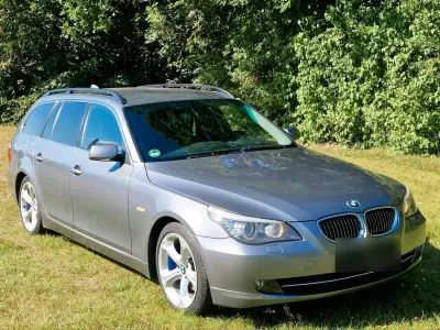 Gebraucht BMW 525 197 PS (144 kW) 2008 Grau Kombi