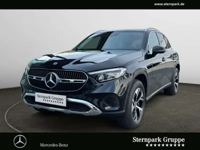 Gebraucht Mercedes GLC300e 333 PS (244 kW) 2024 Lack obsidianschwarz SUV