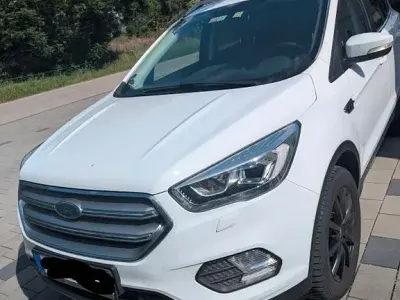 Gebraucht Ford Kuga Cool & Connect 150 PS (110 kW) 2018 Weiß SUV