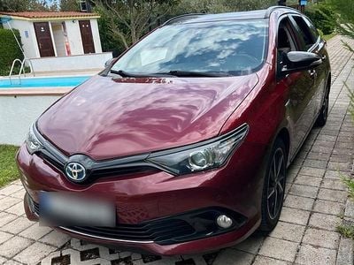 Gebraucht Toyota Auris Touring Sports 136 PS (100 kW) 2017 Rot Kombi