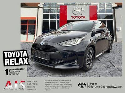 Gebraucht Toyota Yaris Hybrid Team 116 PS (85 kW) 2022 Black mica / ink Limousine
