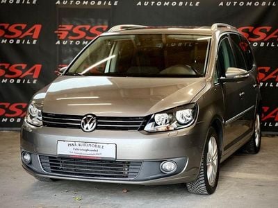 Grau Gebraucht 2011 VW Touran Highline Van / Kleinbus | 11.980 € (Teuer)