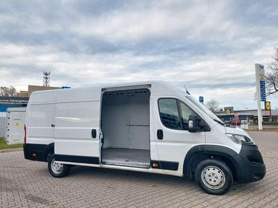 Weiß Gebraucht 2023 Opel Movano Van | 15.999 € (Fairer Preis)