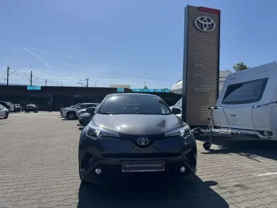 Gebraucht Toyota C-HR Basis 122 PS (89 kW) 2018 Grey metallic SUV