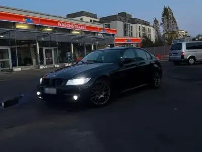 Gebraucht BMW 316 M Sport 155 PS (114 kW) 2010 Schwarz Limousine