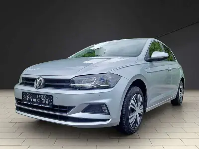 Używany VW Polo Comfortline 95 KM (69 kW) 2018 Srebrny Hatchback