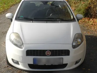 Gebraucht Fiat Grande Punto 120 PS (88 kW) 2009 Weiß Kleinwagen