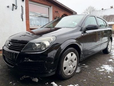 Schwarz Gebraucht 2005 Opel Astra Sport Limousine | 1.500 € (Guter Preis)