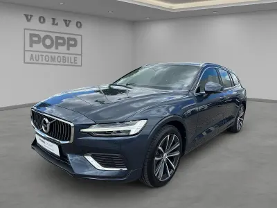 Gebraucht Volvo V60 Inscription 398 PS (292 kW) 2022 Denim blue / metallic Kombi