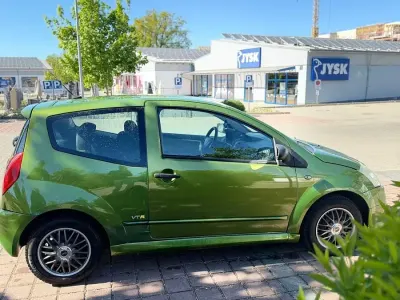 Usata Citroën C2 73 CV (53 kW) 2005 Verde Utilitaria
