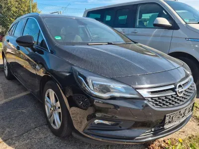 Begagnad Opel Astra Dynamic 110 HK (80 kW) 2017 Svart Kombi